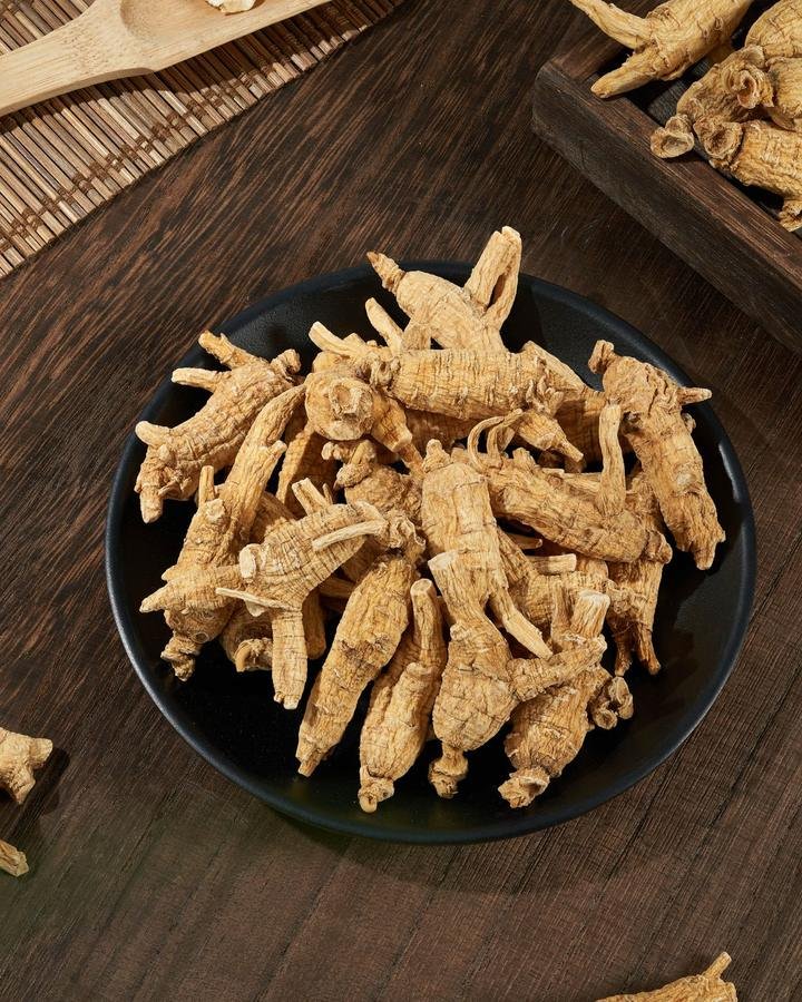 Dried ginseng roots prepared for wholesale supply